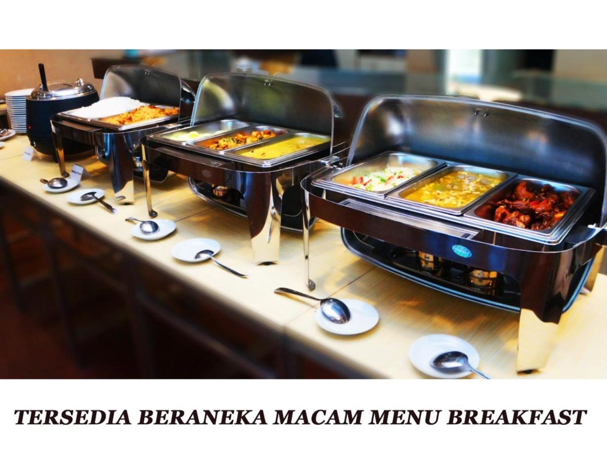 Merpati Hotel Pontianak Eksteriør bilde