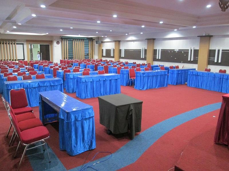 Merpati Hotel Pontianak Eksteriør bilde